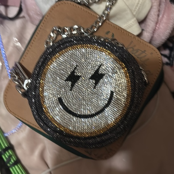 Smiley face with diamonds with glitter small purse with a chain - Picture 3 of 3
